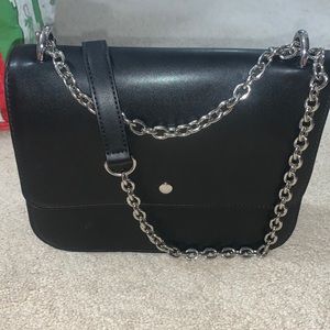 Chelsea 28 cross body